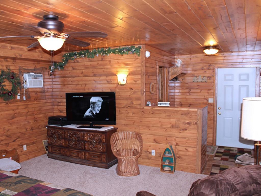 Trickling Waters Retreat Villa Marquette Rum bild